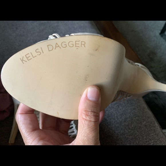 Kelsi Dagger heels - Picture 3 of 4